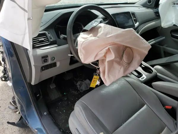 5FNYF6H52GB039219 2016 HONDA PILOT - Image 8