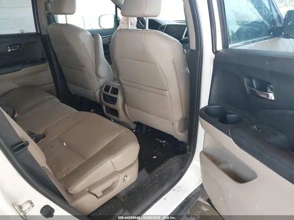 5FNYF6H52GB082748 2016 HONDA PILOT - Image 8