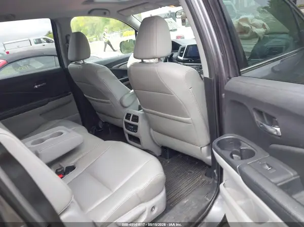 5FNYF6H52GB098173 2016 HONDA PILOT - Image 8
