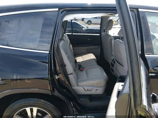 5FNYF6H52HB009381 2017 HONDA PILOT - Image 8