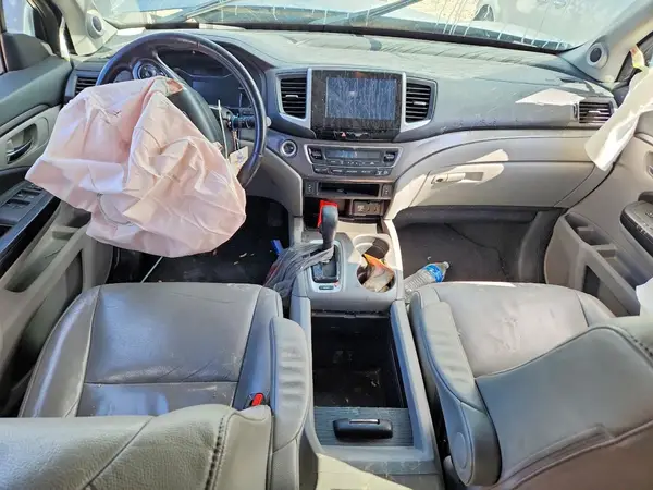 5FNYF6H52HB023247 2017 HONDA PILOT - Image 8