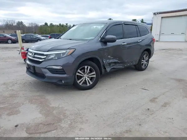 5FNYF6H52HB024950 2017 HONDA PILOT - Image 2