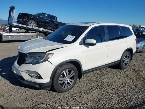 5FNYF6H52HB029968 2017 HONDA PILOT - Image 2