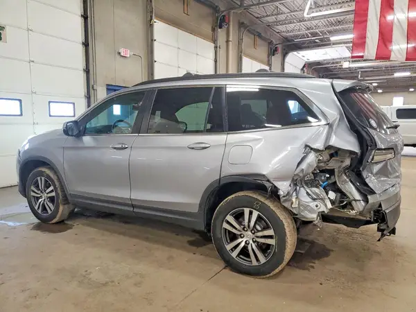 5FNYF6H52HB030201 2017 HONDA PILOT - Image 2