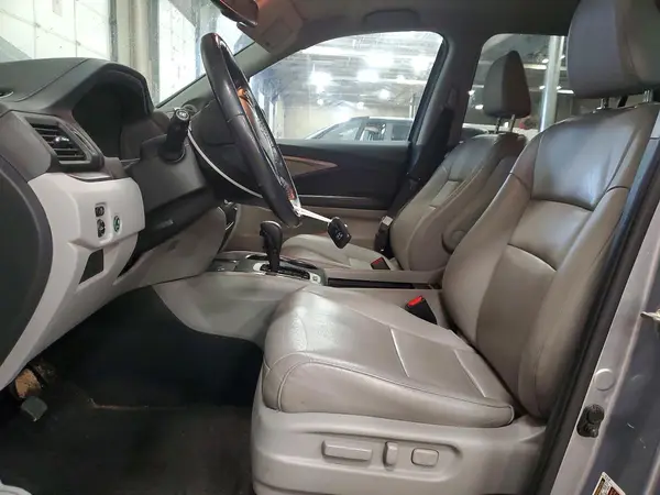 2017 HONDA PILOT auction photo 7