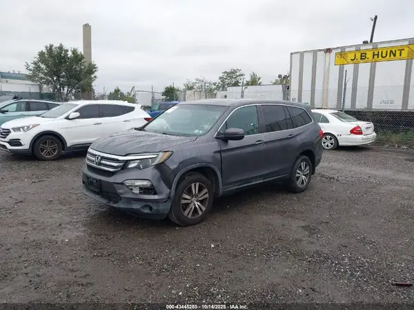 5FNYF6H52HB033129 2017 HONDA PILOT - Image 2