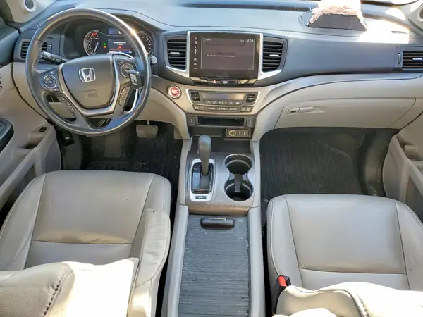 5FNYF6H52HB033874 2017 HONDA PILOT - Image 8
