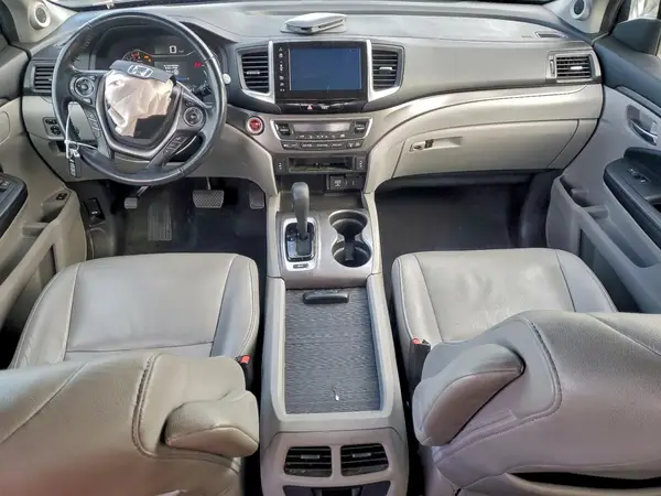 5FNYF6H52HB037424 2017 HONDA PILOT - Image 8