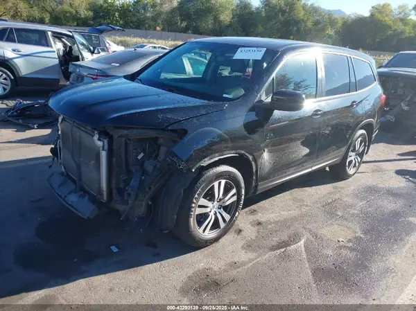 5FNYF6H52HB038749 2017 HONDA PILOT - Image 2