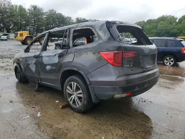 5FNYF6H52HB038864 2017 HONDA PILOT - Image 2