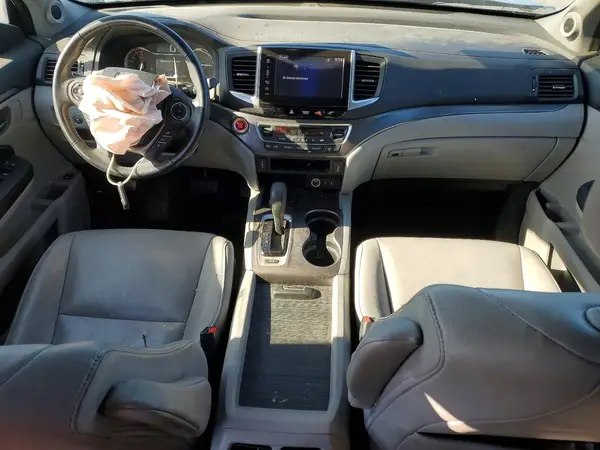 5FNYF6H52HB042381 2017 HONDA PILOT - Image 8