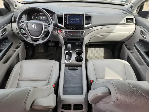 5FNYF6H52HB042820 2017 HONDA PILOT - Image 8