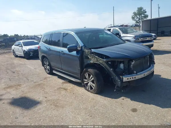 5FNYF6H52HB048651 2017 HONDA PILOT - Image 1