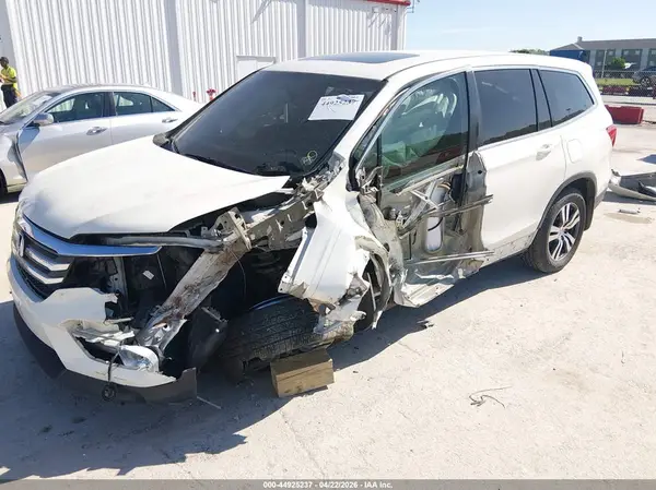 5FNYF6H52HB049783 2017 HONDA PILOT - Image 2