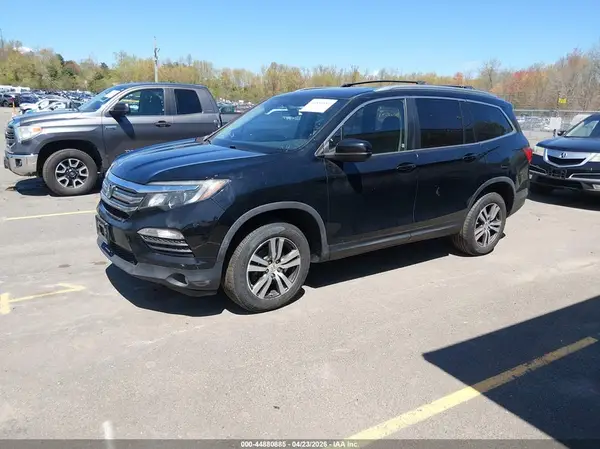 5FNYF6H52HB074019 2017 HONDA PILOT - Image 2