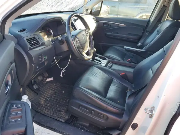 5FNYF6H52HB074604 2017 HONDA PILOT - Image 8