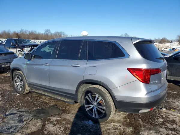 5FNYF6H52HB082525 2017 HONDA PILOT - Image 2