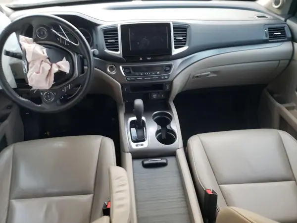 5FNYF6H52HB084968 2017 HONDA PILOT - Image 8