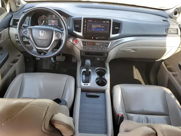 5FNYF6H52HB084985 2017 HONDA PILOT - Image 8