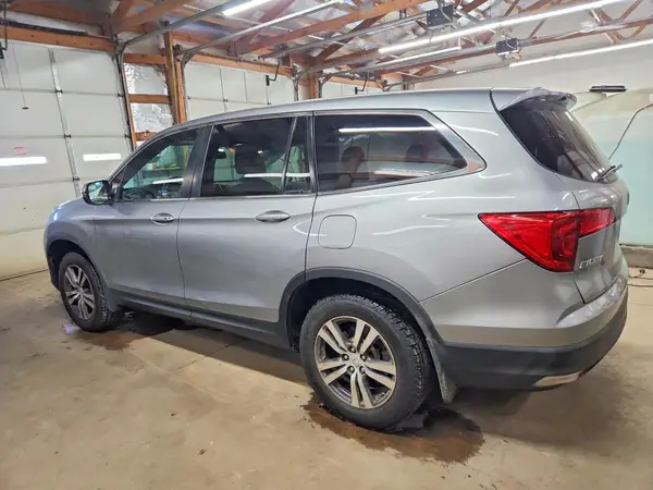 5FNYF6H52HB086672 2017 HONDA PILOT - Image 2