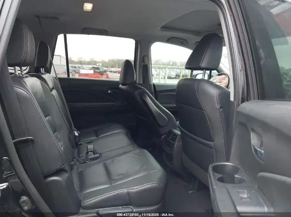5FNYF6H52HB090382 2017 HONDA PILOT - Image 8