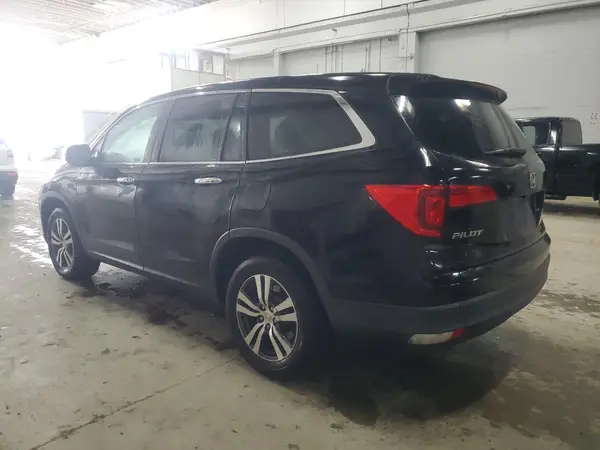 5FNYF6H52HB091788 2017 HONDA PILOT - Image 2