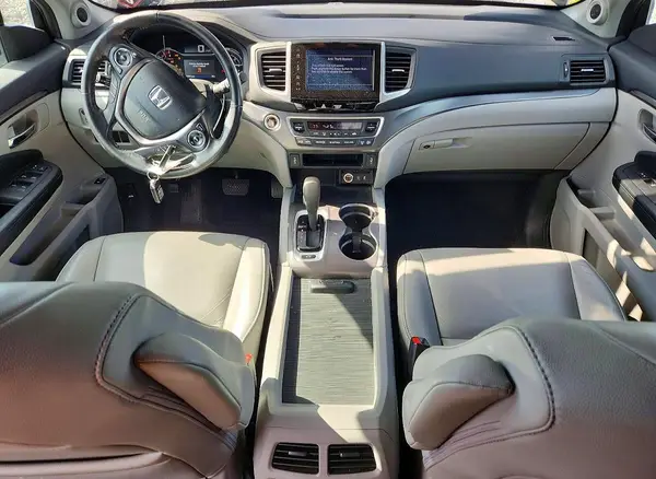 5FNYF6H52HB095629 2017 HONDA PILOT - Image 8