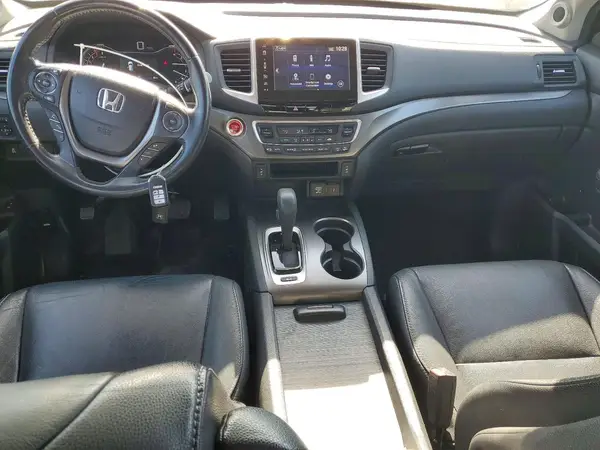 5FNYF6H52HB098188 2017 HONDA PILOT - Image 8
