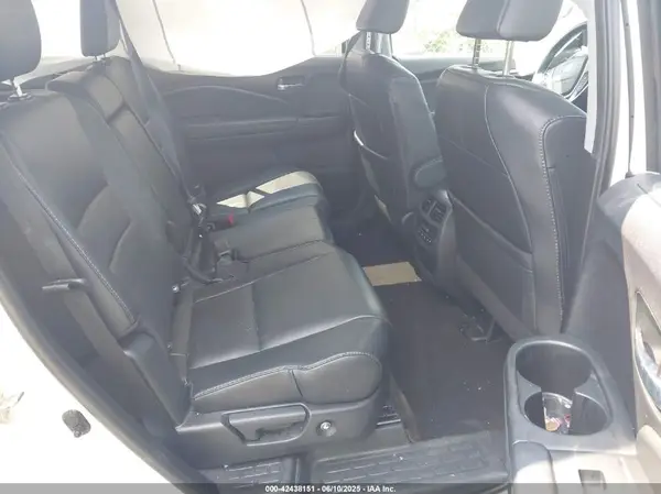5FNYF6H52JB013193 2018 HONDA PILOT - Image 8