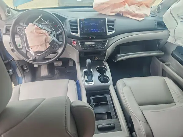 5FNYF6H52JB017017 2018 HONDA PILOT - Image 8