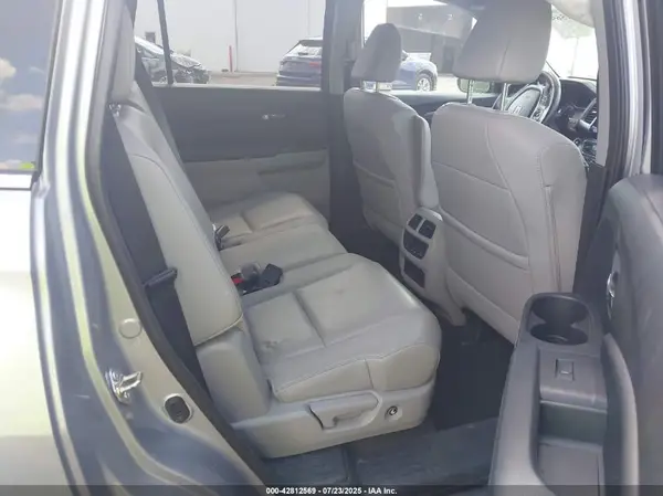5FNYF6H52JB023724 2018 HONDA PILOT - Image 8