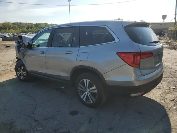 5FNYF6H52JB028566 2018 HONDA PILOT - Image 2