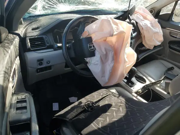5FNYF6H52JB028566 2018 HONDA PILOT - Image 8