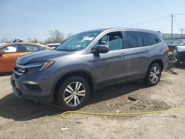 5FNYF6H52JB028860 2018 HONDA PILOT - Image 1