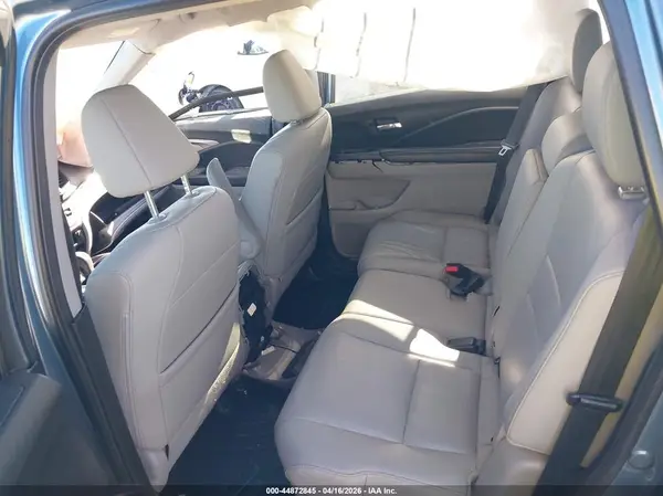 5FNYF6H52JB047019 2018 HONDA PILOT - Image 8