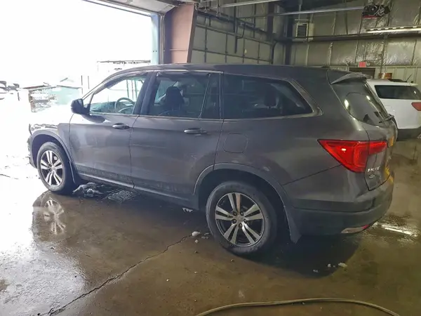 5FNYF6H52JB057145 2018 HONDA PILOT - Image 2