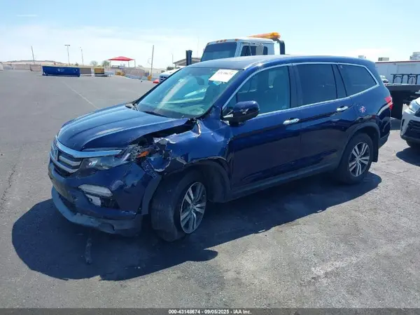 5FNYF6H52JB060093 2018 HONDA PILOT - Image 2
