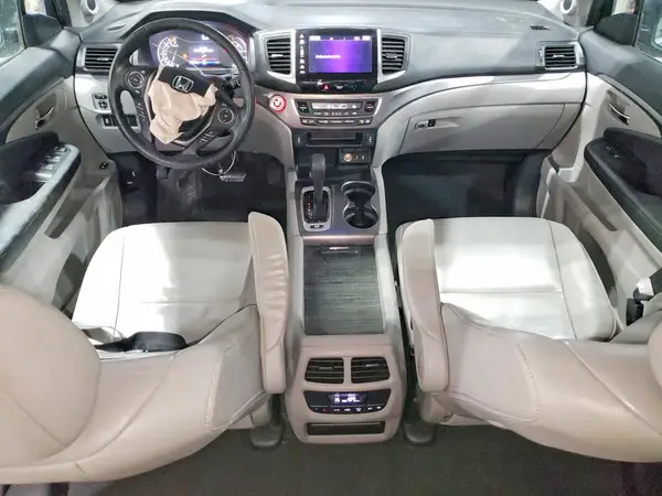 5FNYF6H52JB062877 2018 HONDA PILOT - Image 8