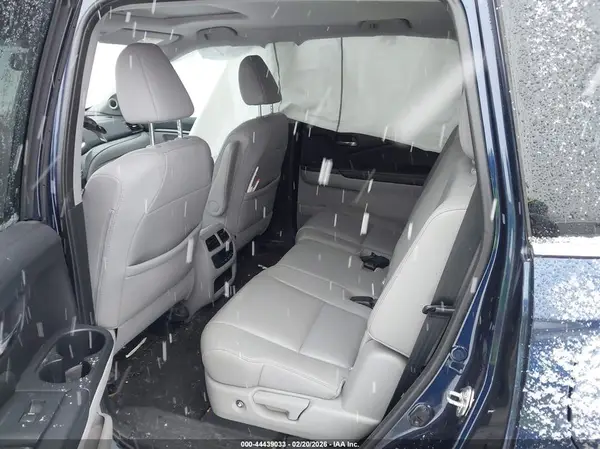 5FNYF6H52JB071935 2018 HONDA PILOT - Image 8