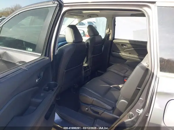 5FNYF6H52KB013373 2019 HONDA PILOT - Image 8