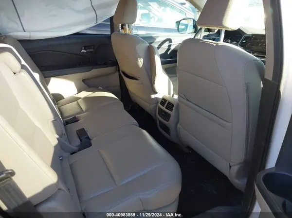 5FNYF6H52KB015351 2019 HONDA PILOT - Image 8
