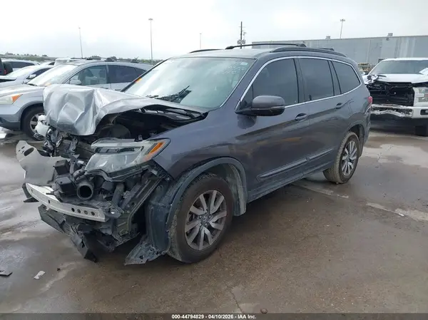 5FNYF6H52KB033655 2019 HONDA PILOT - Image 2