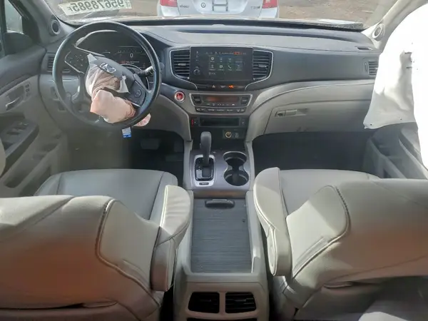 5FNYF6H52KB038483 2019 HONDA PILOT - Image 8