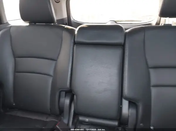 5FNYF6H52KB052450 2019 HONDA PILOT - Image 8