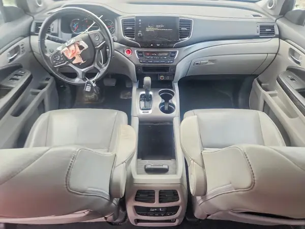 5FNYF6H52KB069863 2019 HONDA PILOT - Image 8