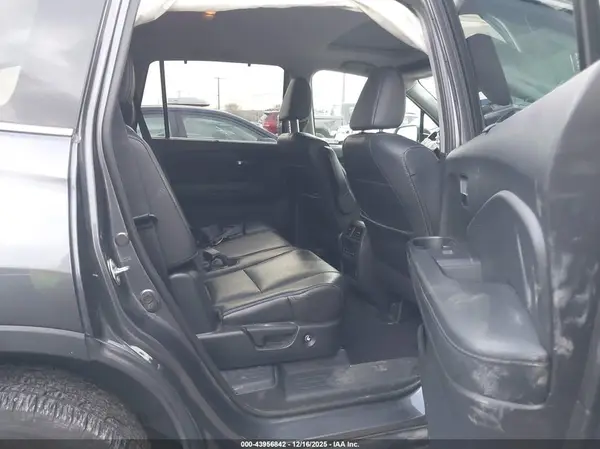 5FNYF6H52KB095265 2019 HONDA PILOT - Image 8