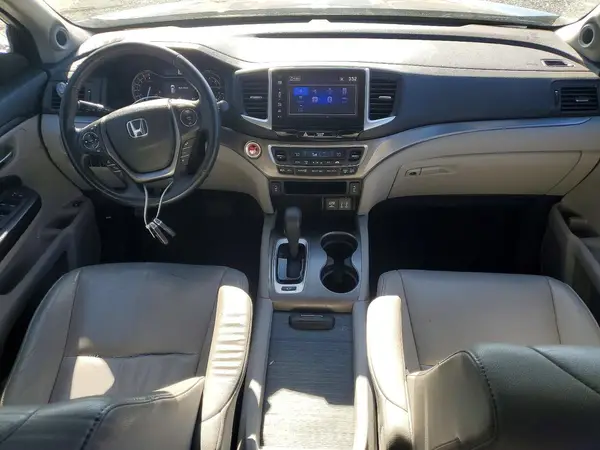 5FNYF6H53GB028102 2016 HONDA PILOT - Image 8