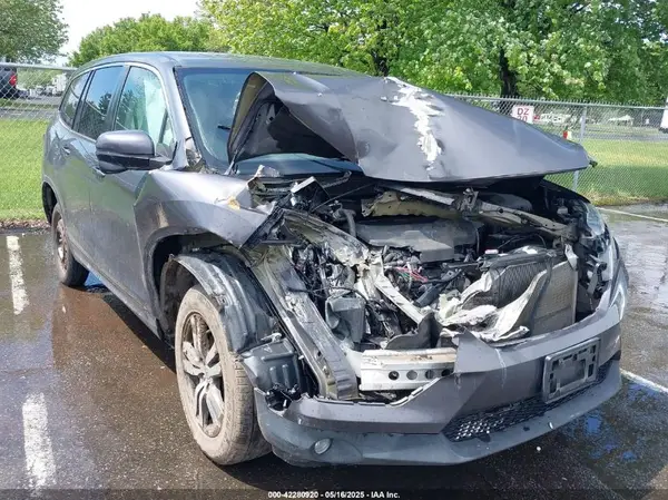 5FNYF6H53HB002522 2017 HONDA PILOT - Image 1