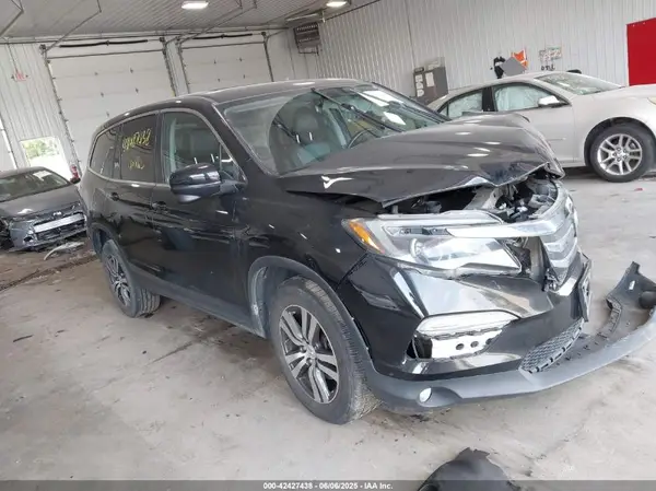 5FNYF6H53HB033625 2017 HONDA PILOT - Image 1