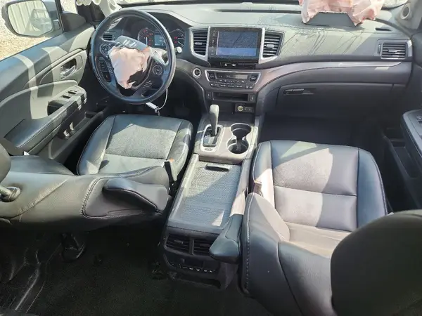5FNYF6H53HB038209 2017 HONDA PILOT - Image 8